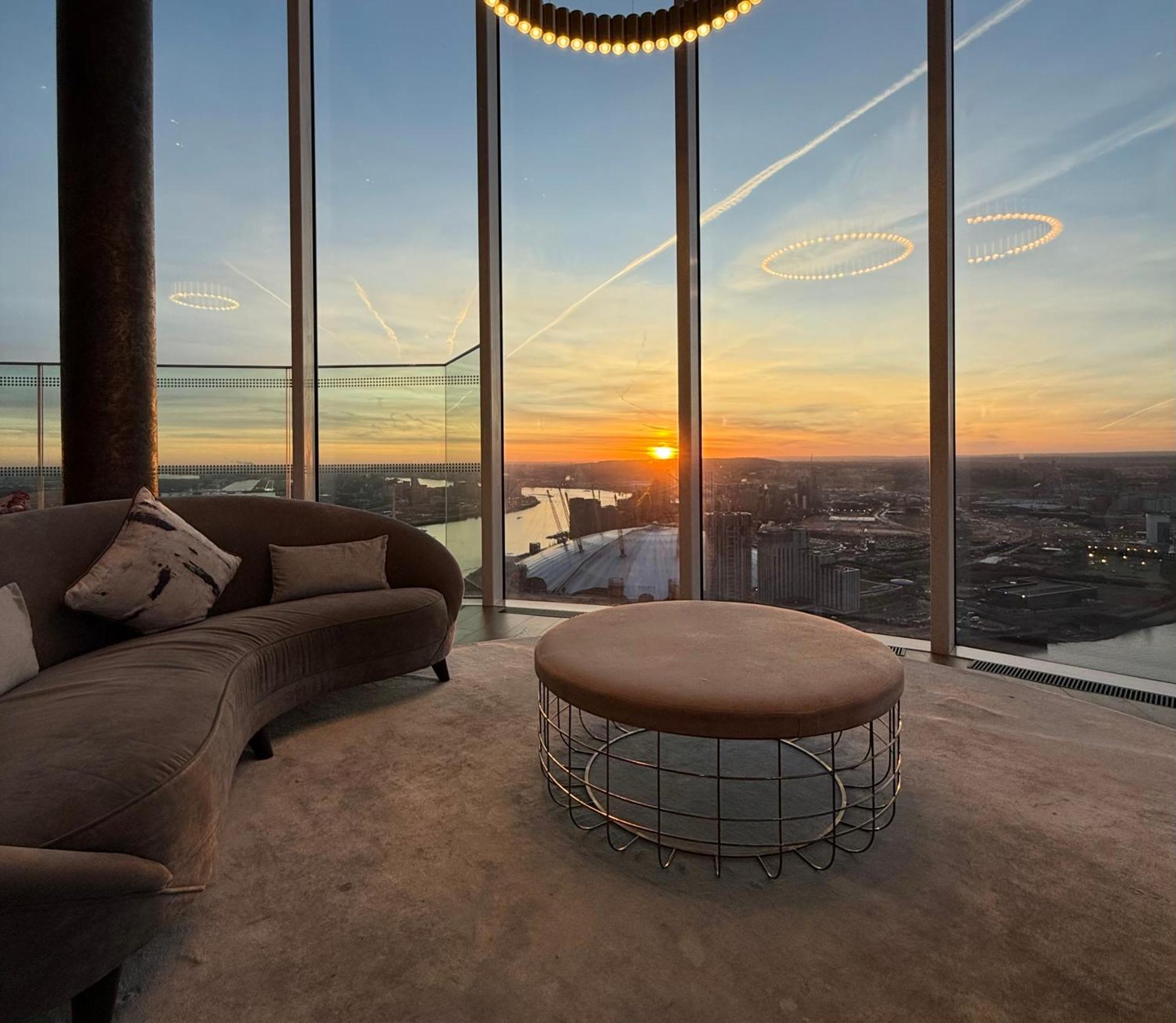 Luxury Modern 2 Bed Flat With Balcony And City View - Canary Wharf City Center 伦敦 外观 照片