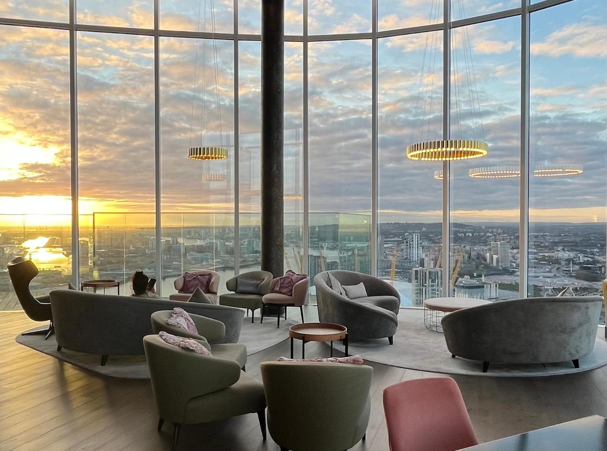 Luxury Modern 2 Bed Flat With Balcony And City View - Canary Wharf City Center 伦敦 外观 照片